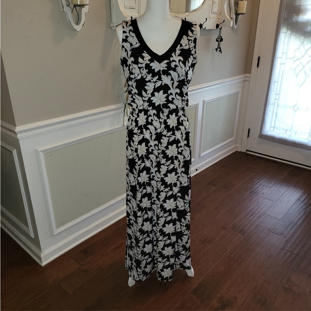 White House Black Market Maxi Dress